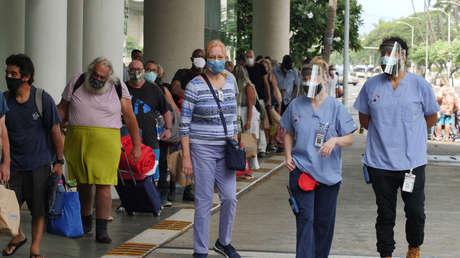 Los desempleados de Hawái recibirán tarjetas de 500 dólares para ir a restaurantes