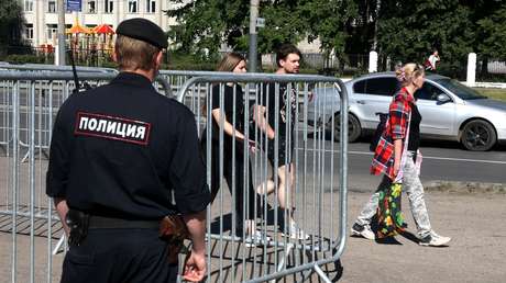 Una periodista rusa muere tras inmolarse ante una sede local del Ministerio del Interior