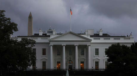 Comando de campaña de Trump recomienda a sus empleados ponerse en cuarentena