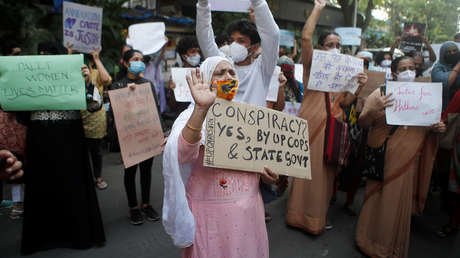 Una niña de seis años muere tras haber sido violada en India y sus padres colocan el cadáver en la calle en demanda de justicia