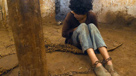 Human Rights Watch: Cientos de miles de personas con problemas de salud mental viven encadenadas