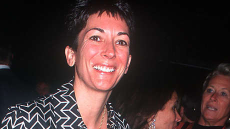 FOTO: Ghislaine Maxwell participó en un evento contra el tráfico sexual años antes de ser arrestada por reclutar a menores de edad para Epstein