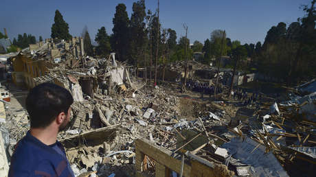 Azerbaiyán dice haber destruido sistemas de misiles de Armenia