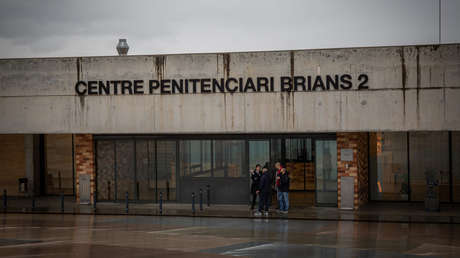 "Tranquilos, que está muerto": un preso propina 30 puñaladas a otro en una cárcel española y se justifica diciendo que era "un violador de niños"