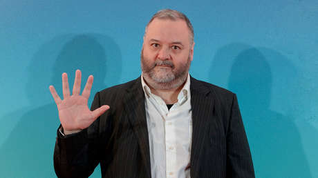 Multan al polémico productor porno Torbe por organizar una orgía de 50 personas en Madrid sin permiso para grabar y sin cumplir las medidas sanitarias