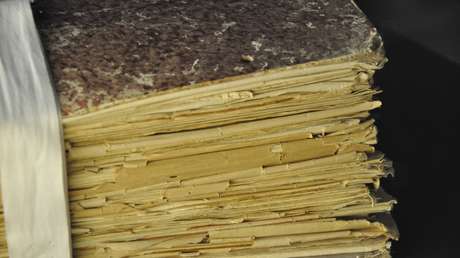 "Manada del siglo XVII": Sacan a la luz la violación en España de una chica de 16 años a manos de nueve estudiantes