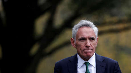 Twitter elimina el tuit de un asesor de la Casa Blanca que cuestionaba el uso de mascarillas para prevenir el covid-19