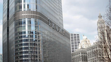 Un joven amenaza con saltar de la Torre Trump  en Chicago a menos que se le permita hablar con el presidente
