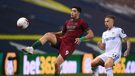 VIDEO: El autogol que provocó la derrota del Leeds United ante el Wolverhampton