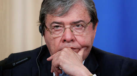 Senador colombiano acusa al ministro de Defensa de ocultar la muerte de otros 28 niños durante bombardeo en Caquetá