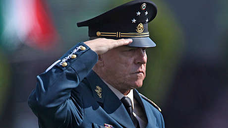 Incógnitas y certezas sobre la detención en EE.UU. de Salvador Cienfuegos, exsecretario de Defensa de México