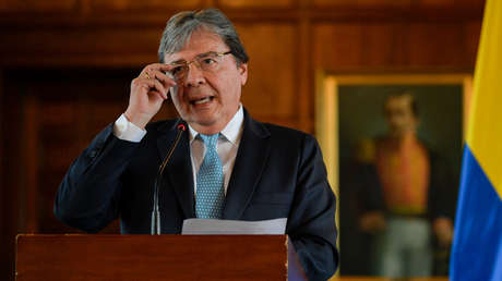 "Se avanza por el camino del autoritarismo": Senadores colombianos critican al oficialismo por bloquear la censura contra el ministro de Defensa