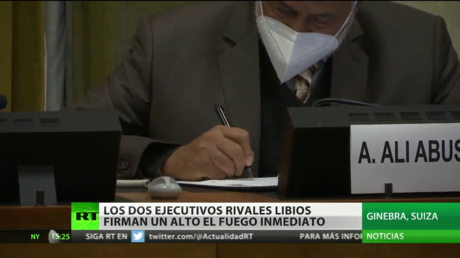 Los dos gobiernos rivales libios firman un alto el fuego inmediato