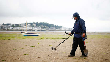 FOTO: Encuentran una moneda de 900 años de antigüedad, cuyo precio podría superar los 9.000 dólares