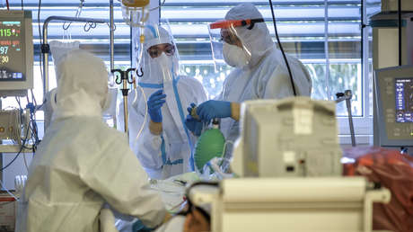 Italia registra un nuevo récord de casos de covid-19, con 31.758 en la última jornada