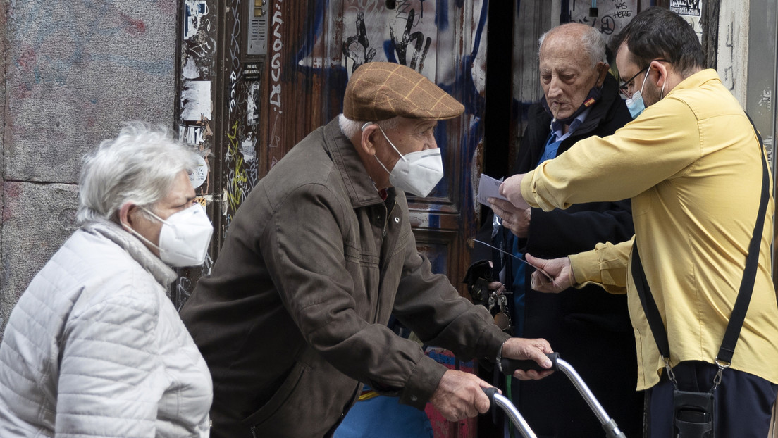 En qué consiste la 'cartilla covid' de Madrid y por qué ha generado tantas críticas