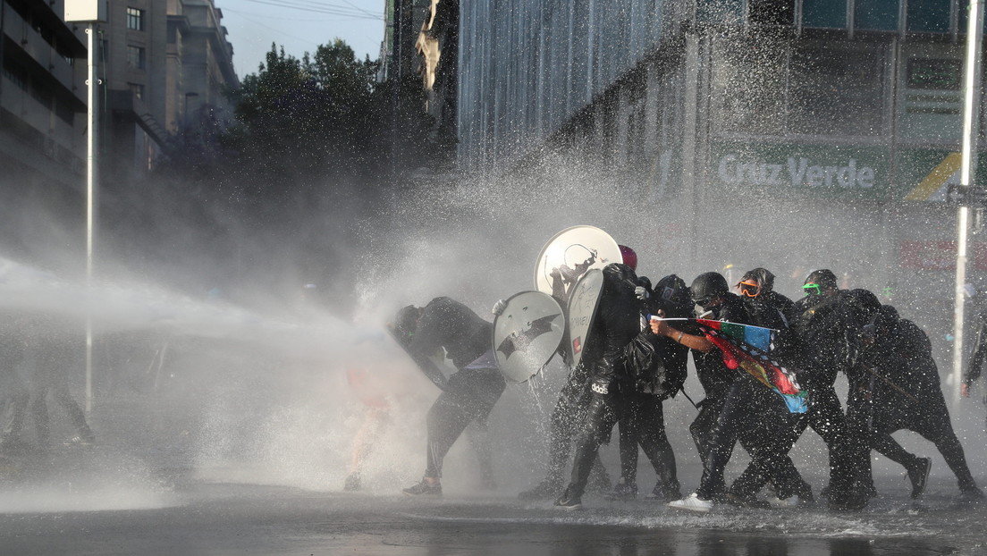 Chilenos vuelven a las calles para exigir que se apruebe un segundo retiro del 10 % del fondo de pensiones