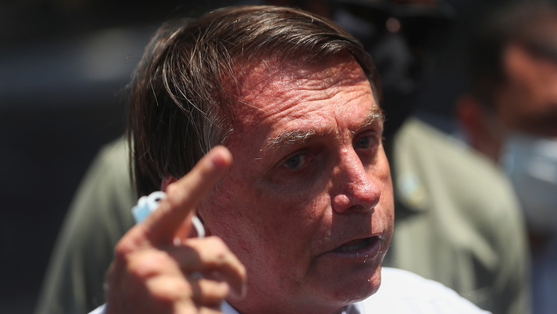 Bolsonaro esperará "un poco más" antes de felicitar a Biden porque sus "fuentes" afirman que hubo "mucho fraude electoral"