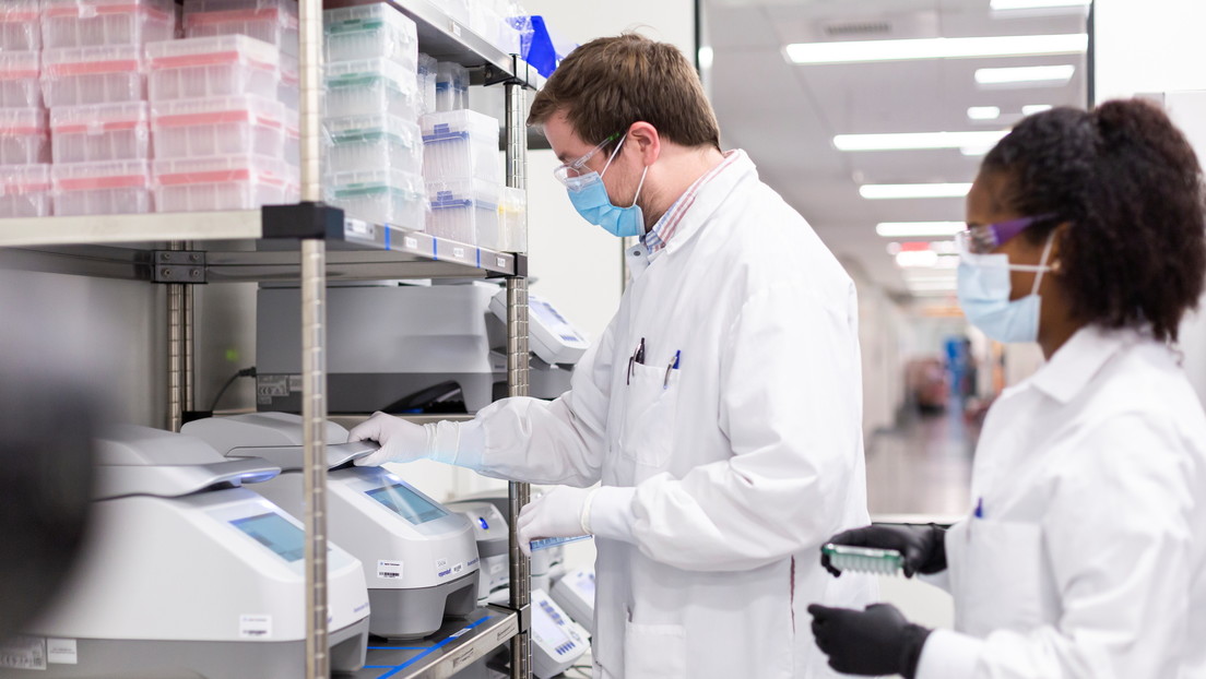 Moderna anuncia que pedirá a los reguladores en EE.UU. y Europa que permitan el uso de emergencia de su vacuna contra el covid-19