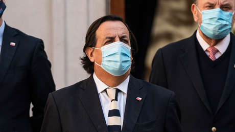 Renuncia el ministro del Interior de Chile, Víctor Pérez, tras la aprobación de una acusación constitucional en su contra