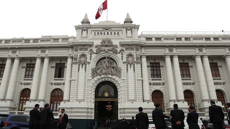 El Congreso de Perú rechaza adelantar el juicio político contra el presidente Martín Vizcarra