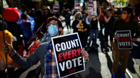 La campaña de Trump presenta otra demanda alegando que los observadores republicanos no obtienen acceso al recuento de votos en Filadelfia