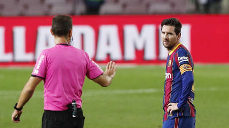 Luis Suárez asegura que Messi sigue "con la misma ilusión" en el F.C. Barcelona y que no lo va a convencer para pasarse al Atlético de Madrid 