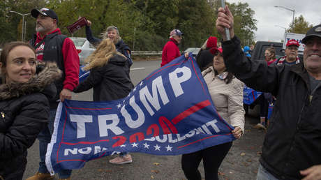 VIDEO: Partidario de Trump pregunta a un reportero si "son noticias verdaderas o falsas" durante una transmisión en vivo y recibe una dura respuesta
