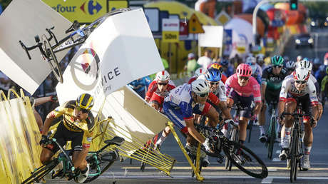 Suspenden a un ciclista por 9 meses tras ocasionar un accidente que dejó a otro competidor en coma y con graves heridas