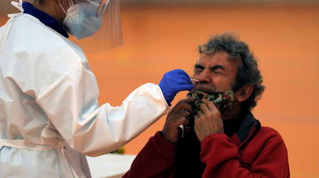 ¿Test de antígenos a todos los ciudadanos antes de Navidad? Los riesgos (y problemas) de la propuesta de Madrid