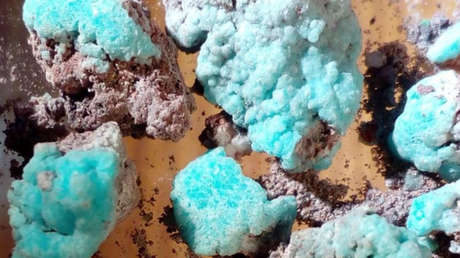 Encuentran un nuevo e inusual mineral forjado por un volcán ruso que podría usarse en baterías (FOTOS)