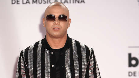 Wisin pide perdón por el machismo en sus letras de reguetón: "Si ofendimos a cualquier mujer, que nos disculpen"