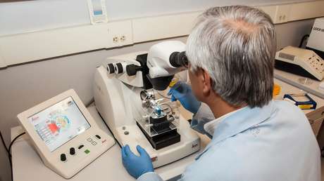 Descubren cómo determinar a los pacientes que tendrían la forma más grave de coronavirus con una simple prueba de sangre