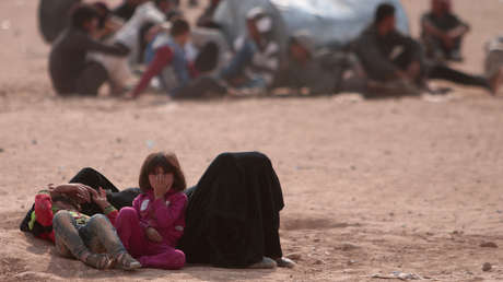 Familia chilena busca adoptar a adolescente refugiada iraquí que sufrió abuso de sus supuestos padres y de quien investigan si fue víctima de trata