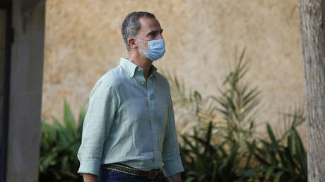 El rey Felipe VI de España en cuarentena por contacto con un positivo por covid-19