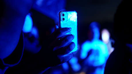 Acusan al jefe de seguridad de Apple de intentar sobornar a la policía con iPads a cambio de permiso para portación de armas