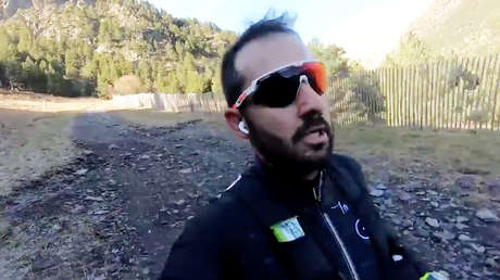 "Eso me pasa por el karma": Un humorista español se hace viral con su divertida queja del 'ultra trail'