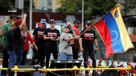 Maduro revela que Maradona le ayudó en "cosas secretas" para llevar alimentos a Venezuela