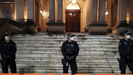 Dan de baja a una jurado en Australia por dormirse y roncar durante un juicio por asesinato