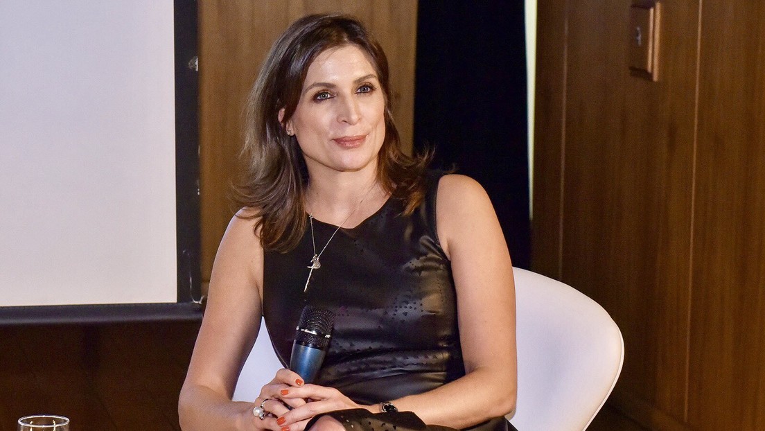 "El futuro del liderazgo de Guaidó no está claro": La 'representante' del diputado opositor en Reino Unido renuncia días antes de las parlamentarias