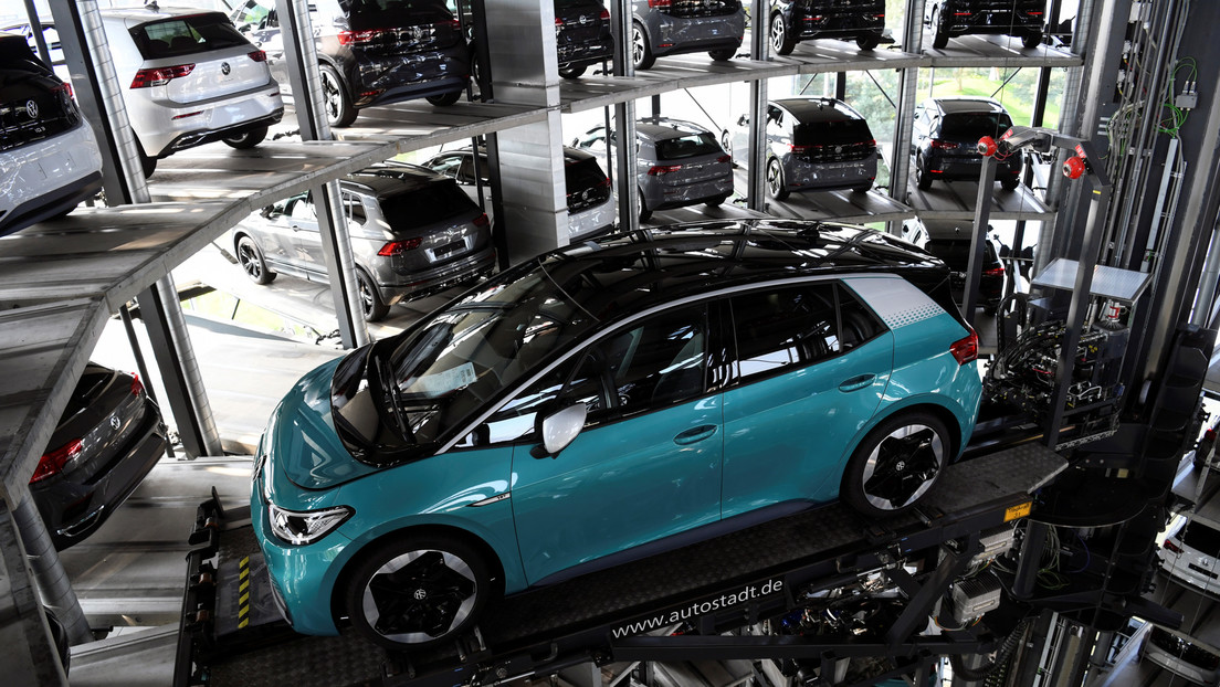 Japón podría prohibir la venta de autos impulsados por combustibles fósiles en los próximos 15 años