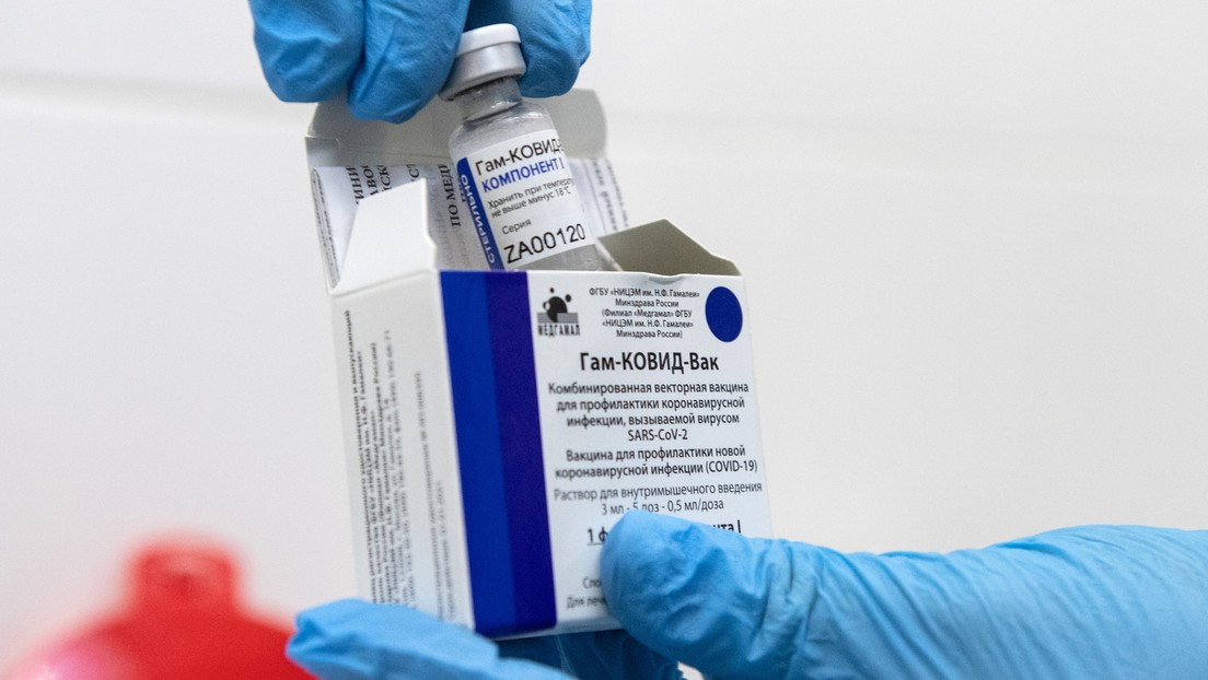 Los creadores de la vacuna rusa Sputnik V contra el covid-19 se muestran dispuestos a producirla en Ucrania