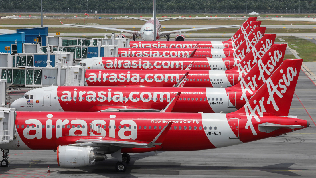 El CEO de AirAsia estima que los países asiáticos "no dejarán entrar a nadie sin una vacuna" contra el covid-19