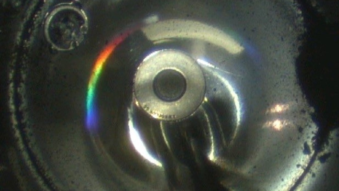 Japón divulga la primera imagen del polvo traído desde el asteroide Ryugu