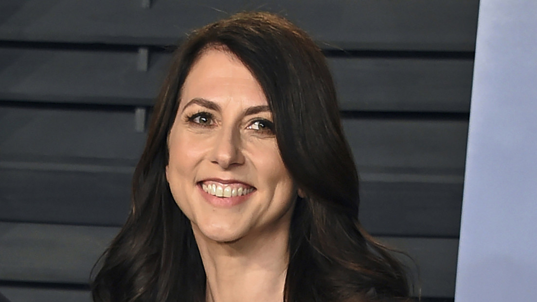 MacKenzie Scott, la mujer más rica del mundo, destina 4.100 millones de dólares a donaciones caritativas