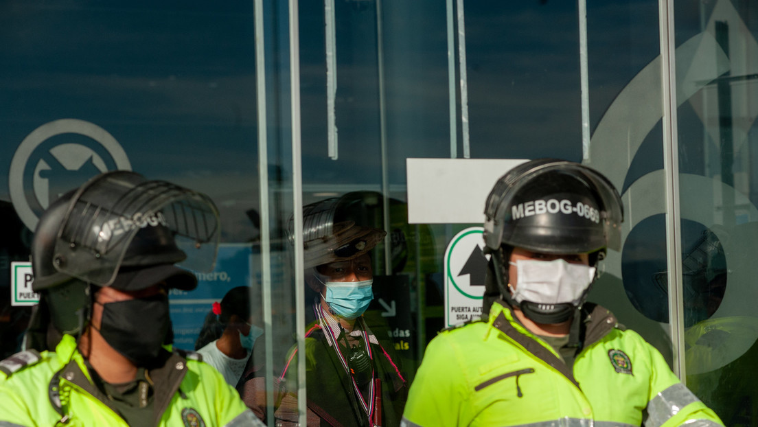 Colombia suspende vuelos con el Reino Unido por la nueva cepa del covid-19