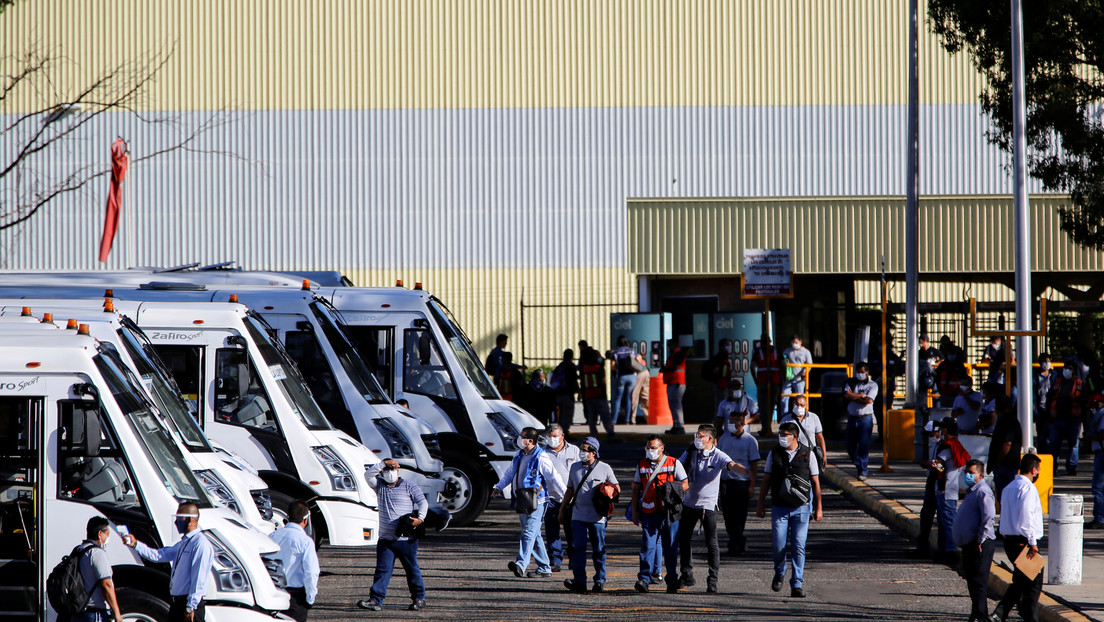 Economía mexicana creció en octubre 1,6 %, pero registró una fuerte caída interanual