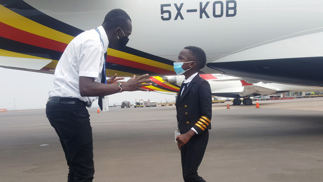 El 'niño-piloto' que es fan de Elon Musk, triunfa en la Red y quiere volar a Marte