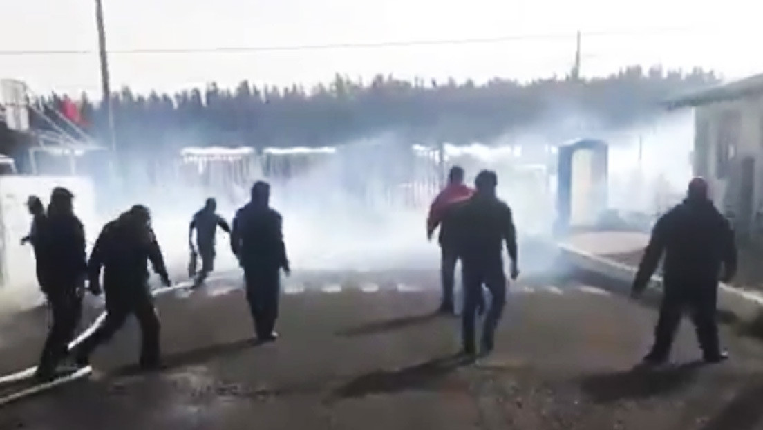 Denuncian fuerte represión policial contra los trabajadores de una empresa en Ecuador en Navidad (FOTOS, VIDEOS)