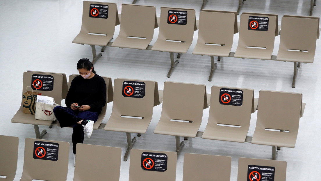 Japón prohíbe la entrada a extranjeros no residentes tras detectar infectados con la nueva cepa de covid-19